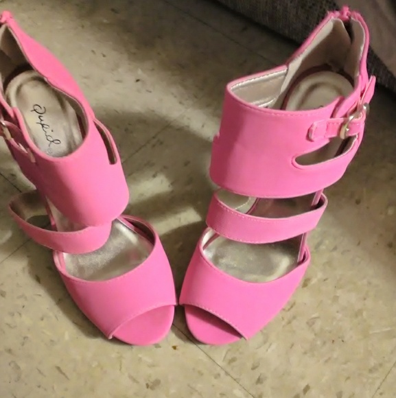 Pink heels - Picture 5 of 8